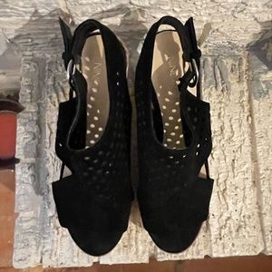 Nine West black perforated suede wedge size 6.5
